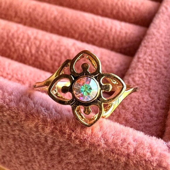 Park Lane "Freesia" Ring W/ Iridescent Crystal Center Floral Design Size 8 3/4 - Picture 3 of 7